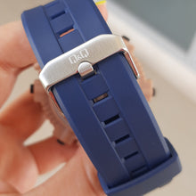 Cargar imagen en el visor de la galería, Q&Q Original Caballero