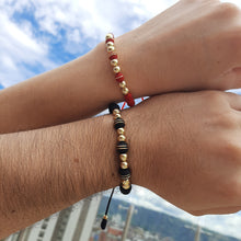 Cargar imagen en el visor de la galería, Pareja Pulsera Skym Black &amp; Red
