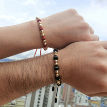 Cargar imagen en el visor de la galería, Pareja Pulsera Dayky Black &amp; Red
